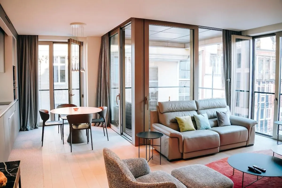 Luxe City - Modern & Spacious 2Br With Balcony View 卢森堡