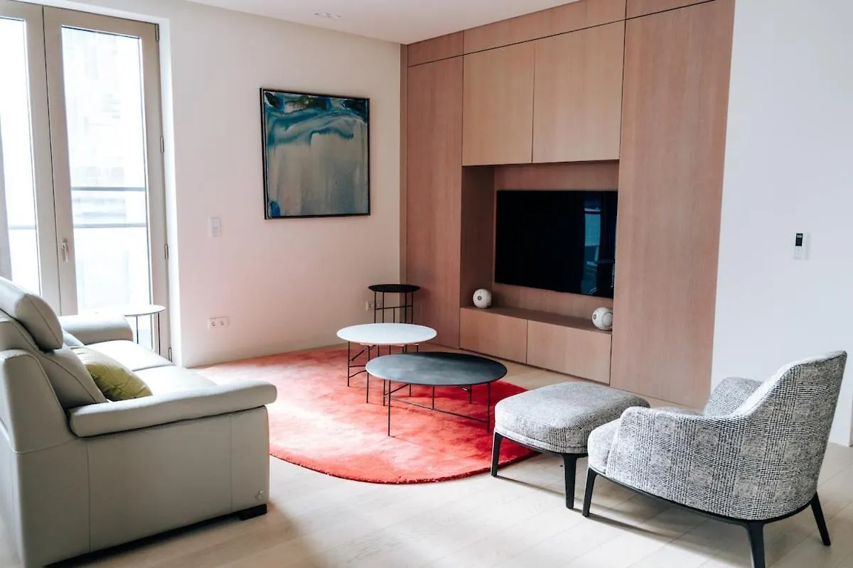 Luxe City - Modern & Spacious 2Br With Balcony View 卢森堡 0*,  卢森堡