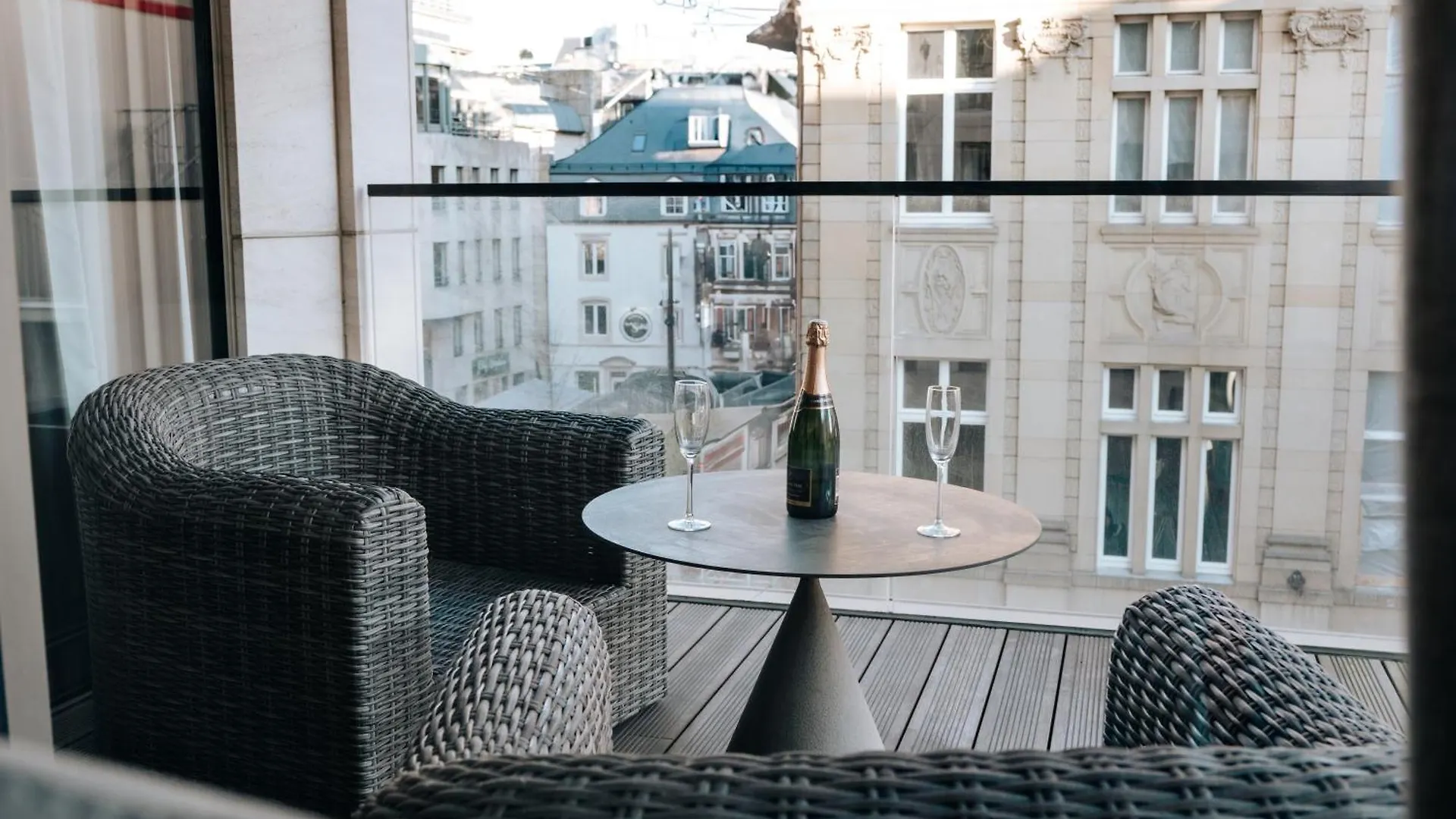 公寓 Luxe City - Modern & Spacious 2Br With Balcony View 卢森堡
